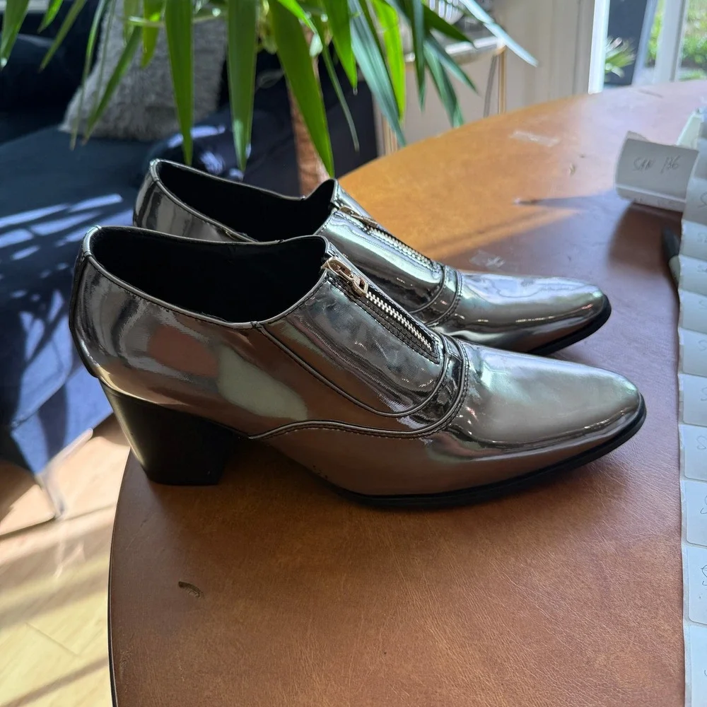 Santimon Men's US 9 Silver Bright Slip-on Opera Pumps Leather w/ SMALL SCUFF Hig